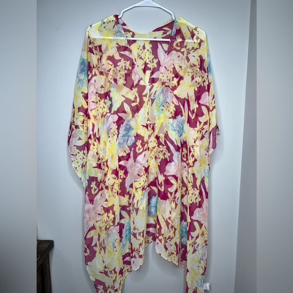 NWT - West Loop Kaftan, Swim Cover up! Perfect Resort-wear. One size. Brand New. - Picture 1 of 6